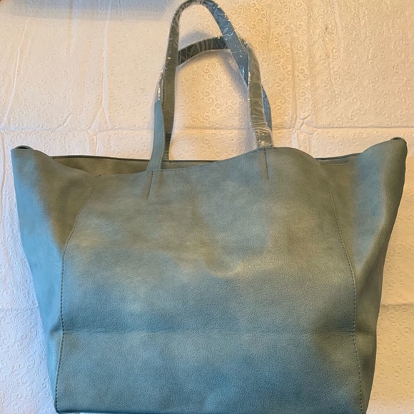 Lord & Taylor Handbags - Teal tote bag